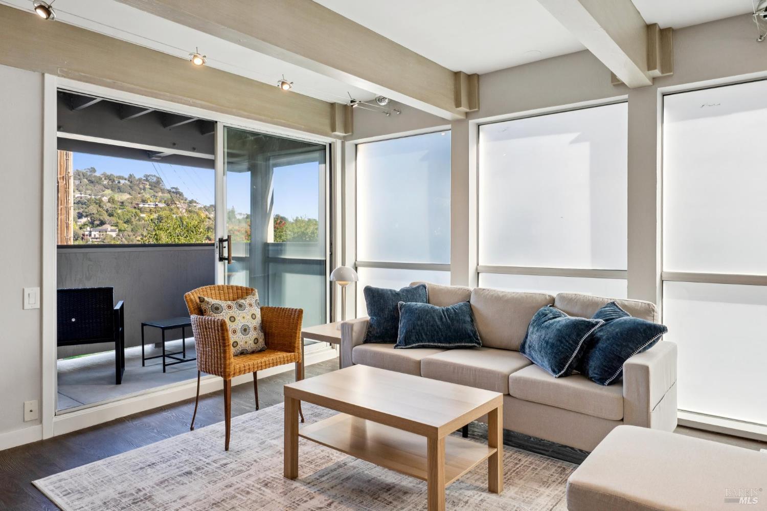 320 Via Casitas Unit 109