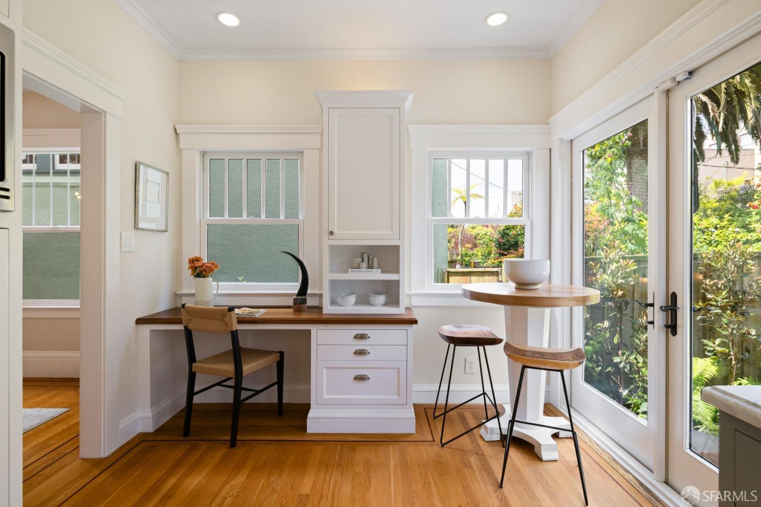 San Francisco, California 94116, United States, 4 Bedrooms Bedrooms, ,3 BathroomsBathrooms,Residential,Pending,120439