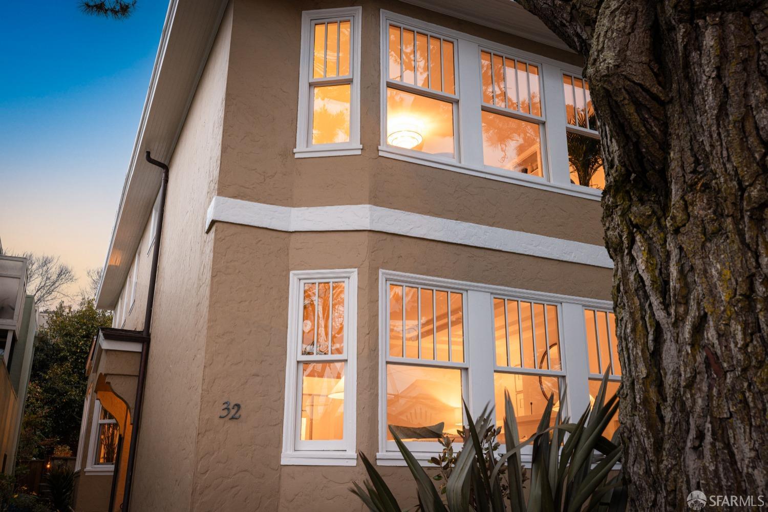 San Francisco, California 94116, United States, 4 Bedrooms Bedrooms, ,3 BathroomsBathrooms,Residential,Pending,120439