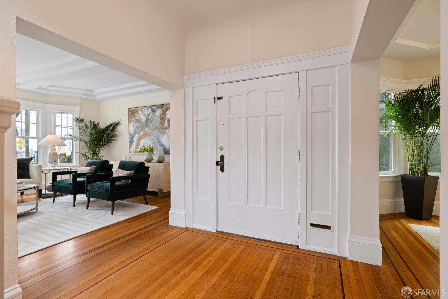 San Francisco, California 94116, United States, 4 Bedrooms Bedrooms, ,3 BathroomsBathrooms,Residential,Pending,120439