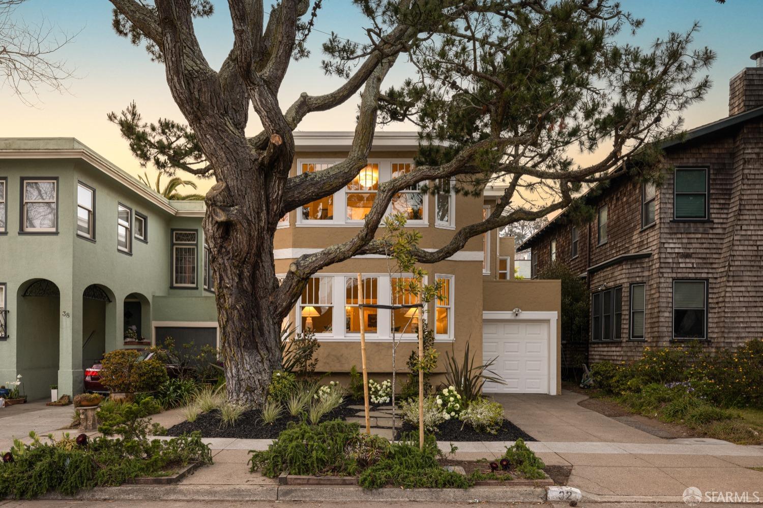 San Francisco, California 94116, United States, 4 Bedrooms Bedrooms, ,3 BathroomsBathrooms,Residential,Pending,120439