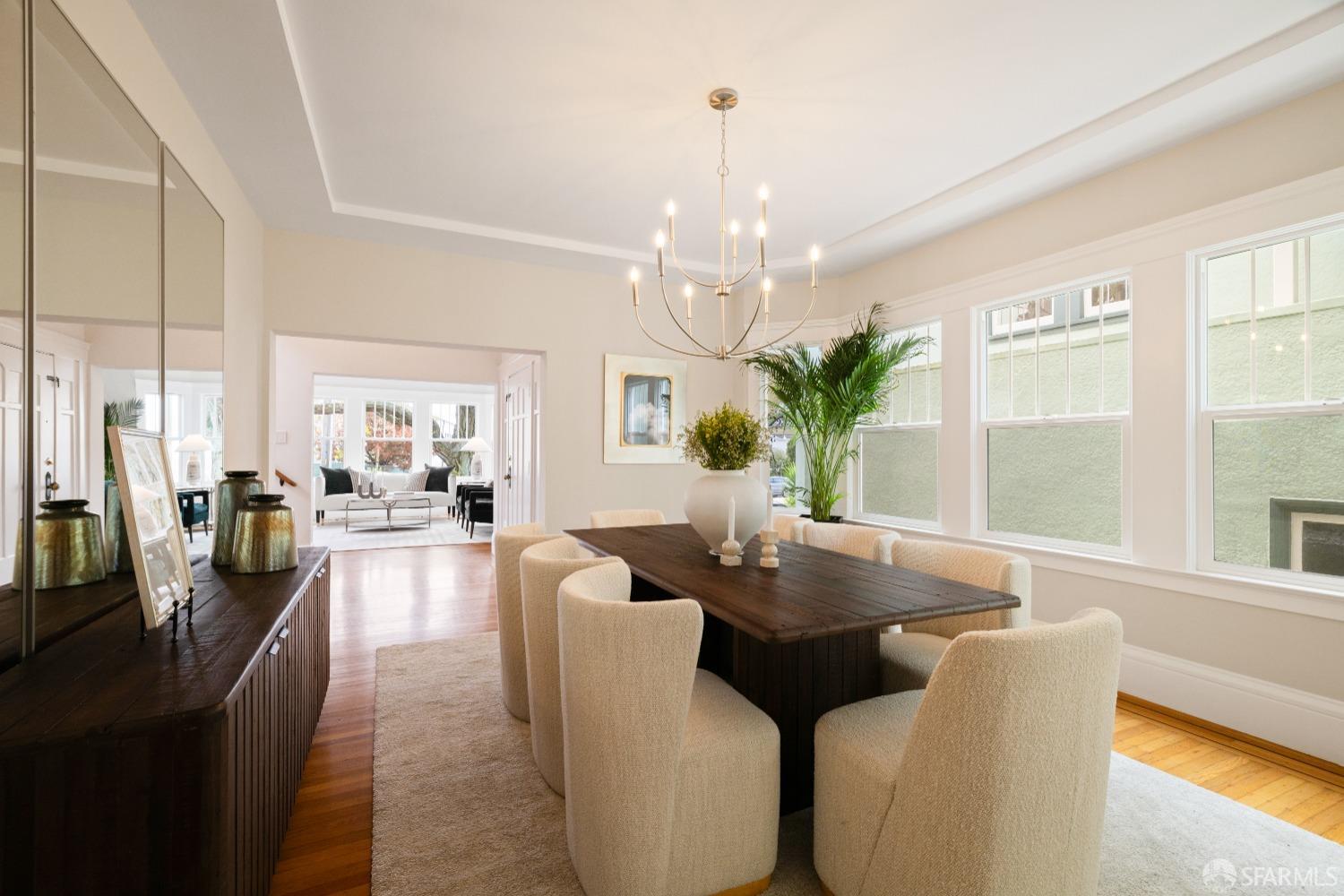 San Francisco, California 94116, United States, 4 Bedrooms Bedrooms, ,3 BathroomsBathrooms,Residential,Pending,120439