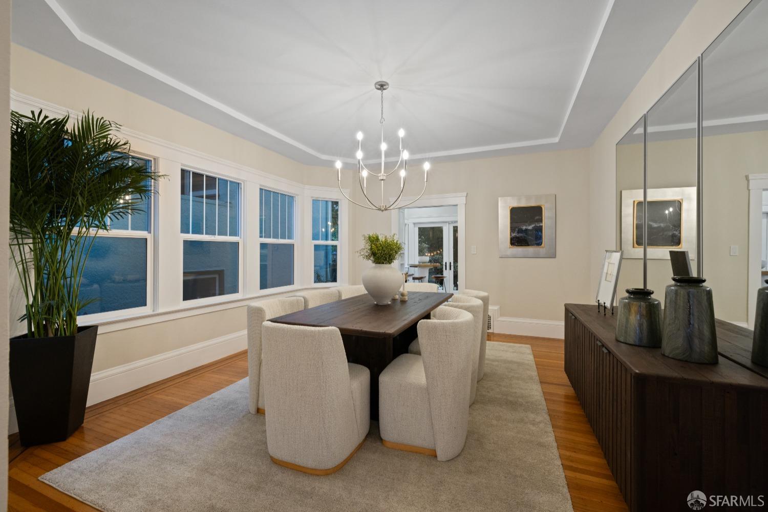 San Francisco, California 94116, United States, 4 Bedrooms Bedrooms, ,3 BathroomsBathrooms,Residential,Pending,120439