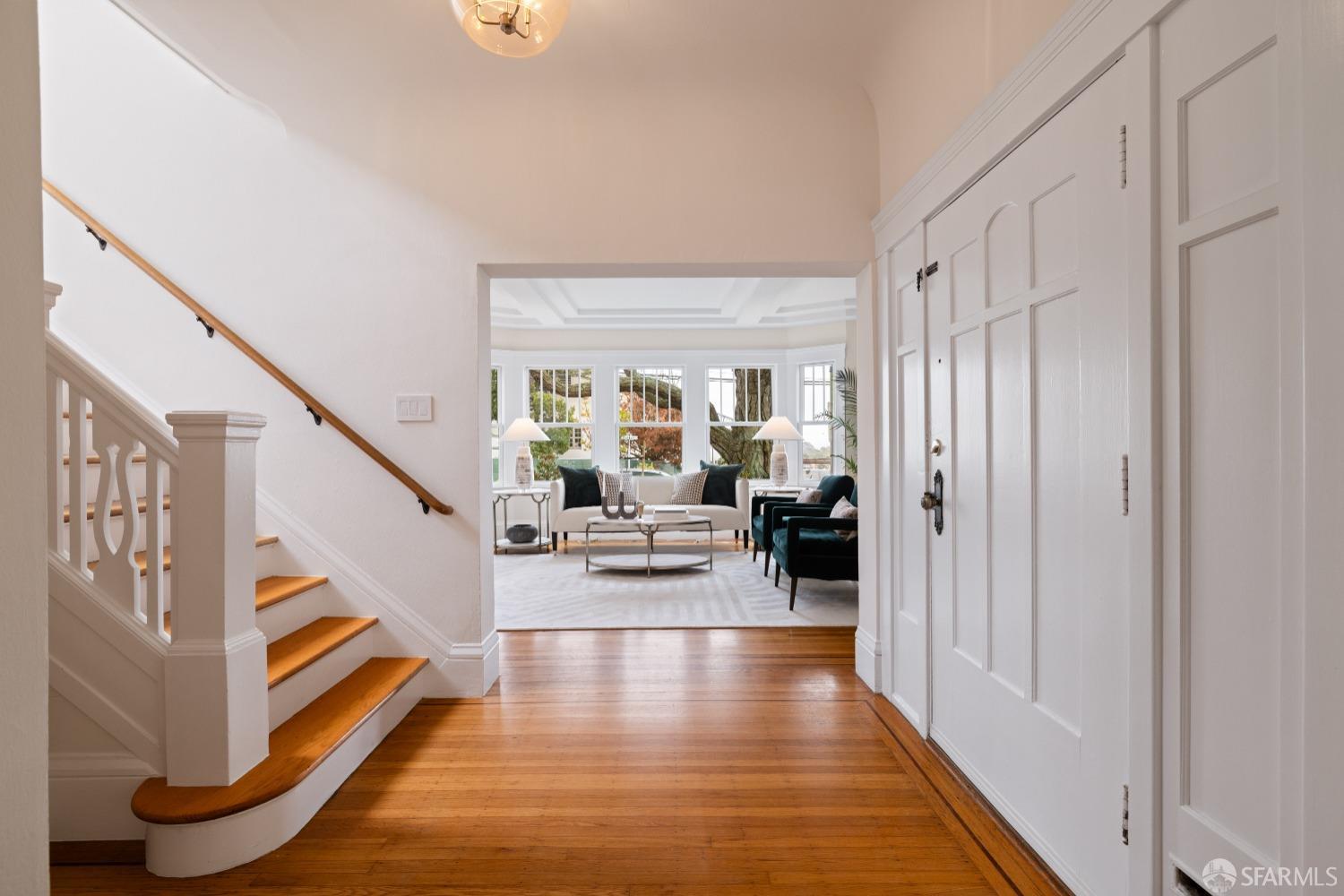 San Francisco, California 94116, United States, 4 Bedrooms Bedrooms, ,3 BathroomsBathrooms,Residential,Pending,120439