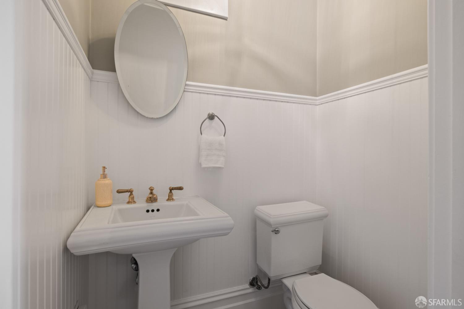 San Francisco, California 94116, United States, 4 Bedrooms Bedrooms, ,3 BathroomsBathrooms,Residential,Pending,120439