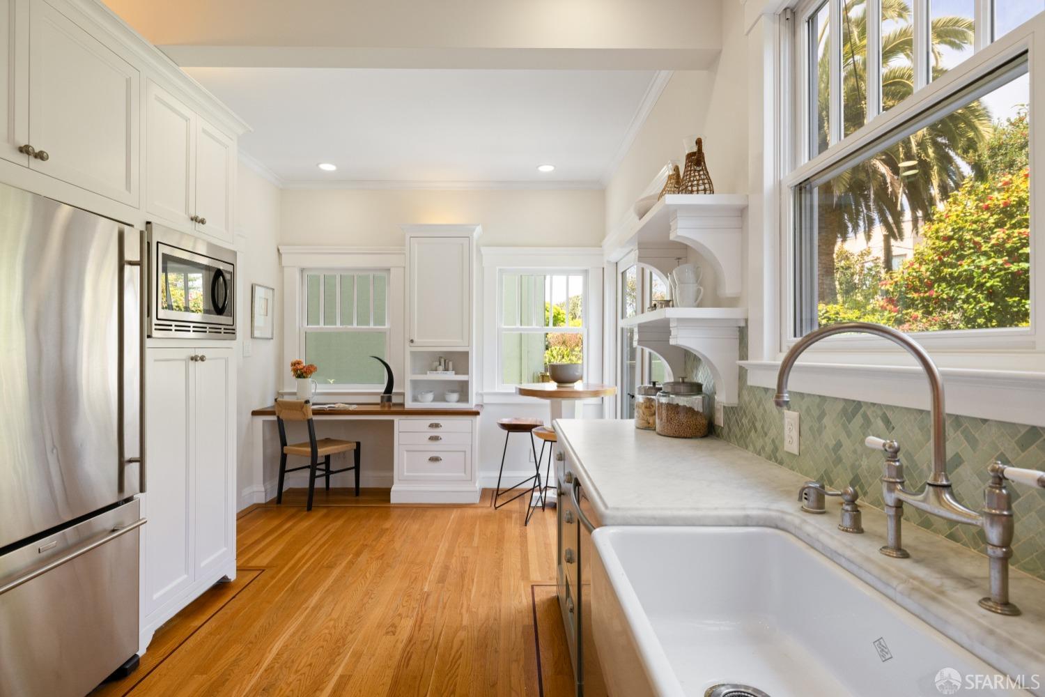 San Francisco, California 94116, United States, 4 Bedrooms Bedrooms, ,3 BathroomsBathrooms,Residential,Pending,120439