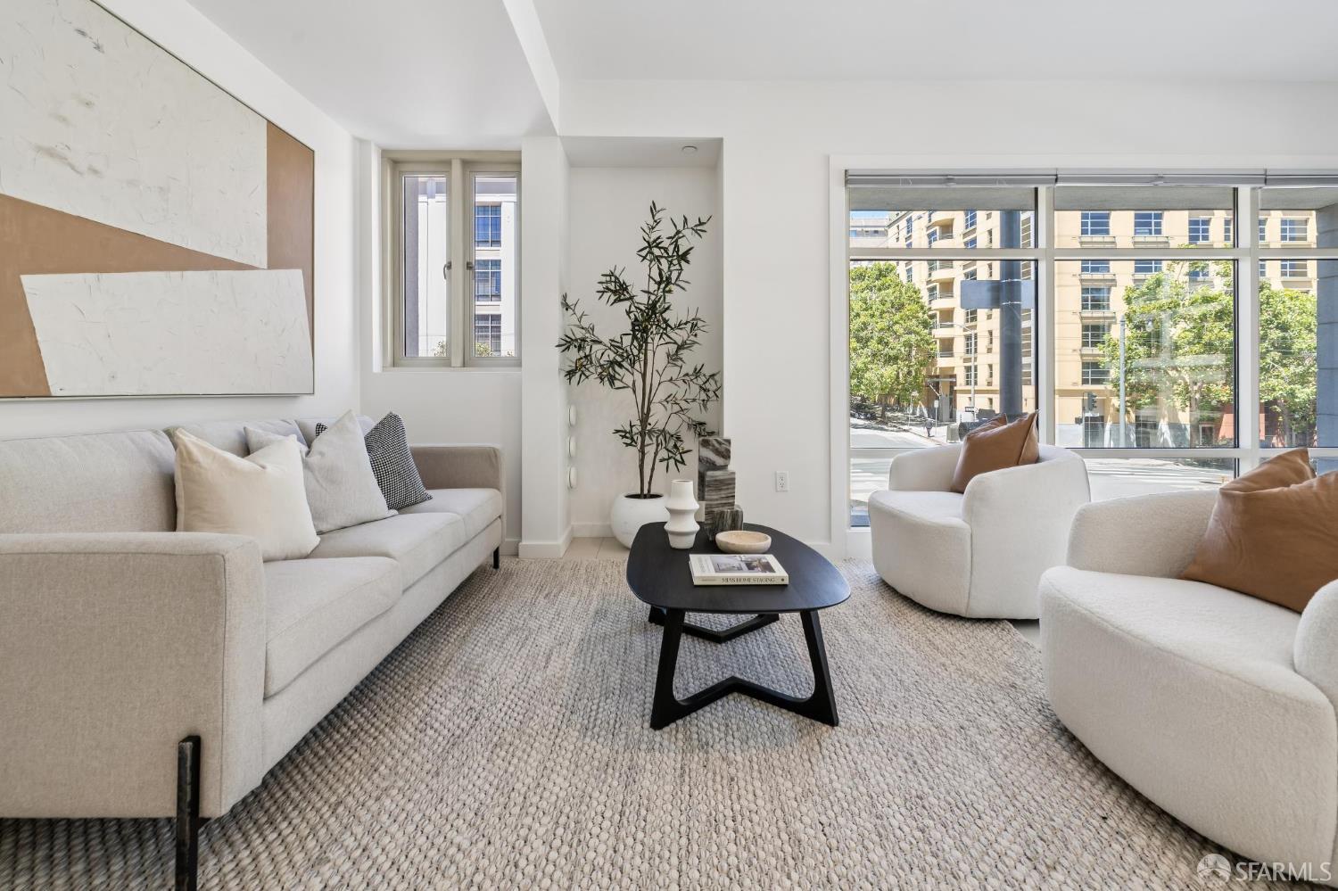1868 Van Ness Avenue 202