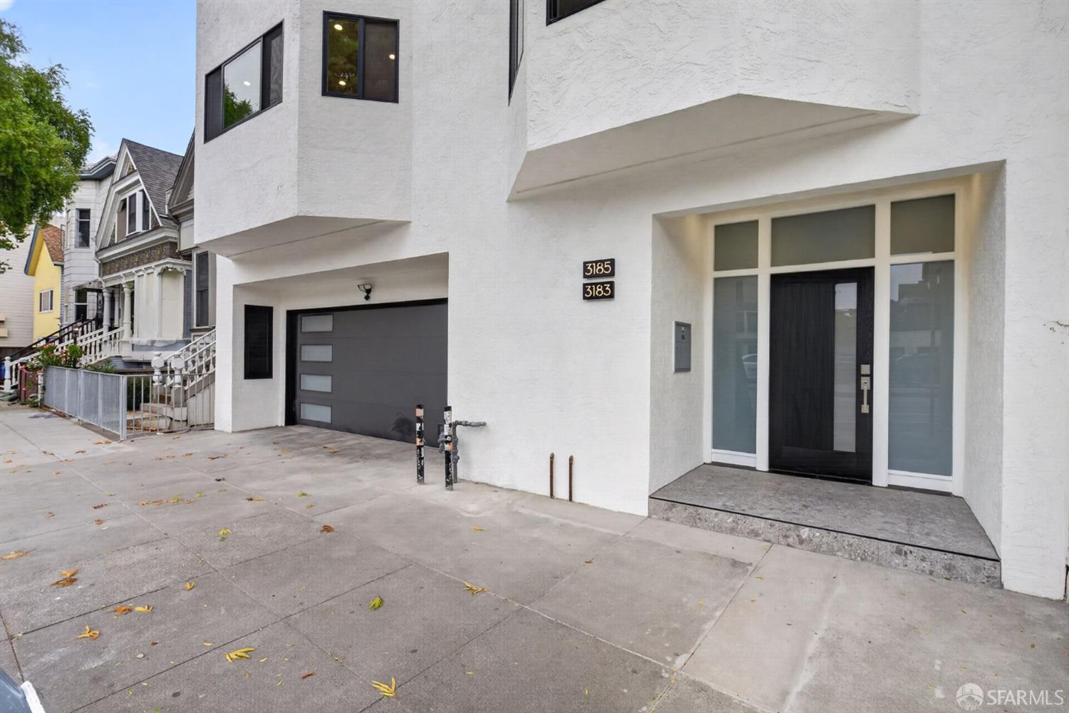 3185 Cesar Chavez Street 2