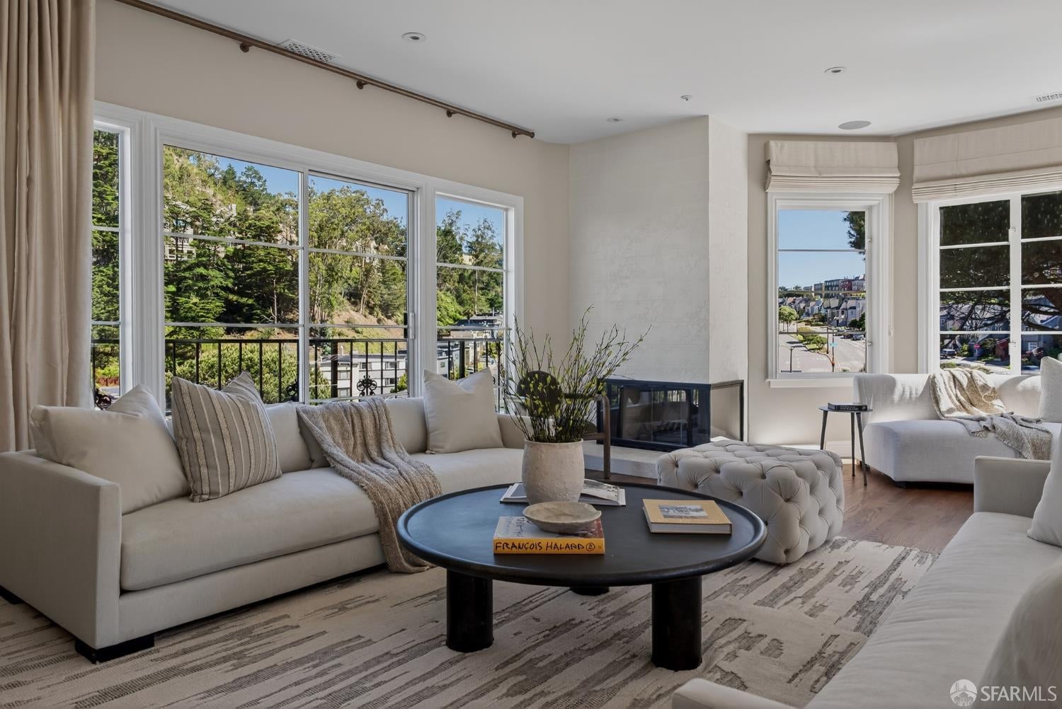 2 Miraloma Drive