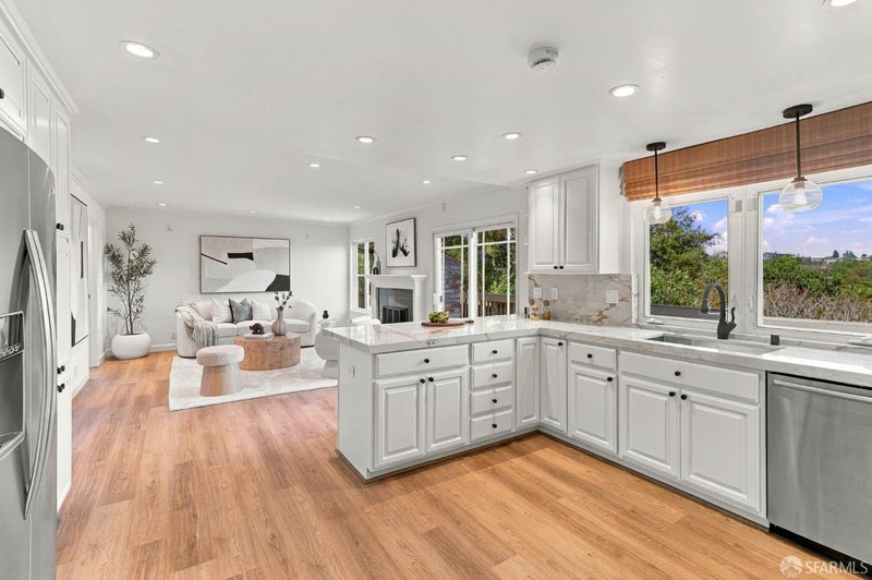 1711 Parkwood Drive