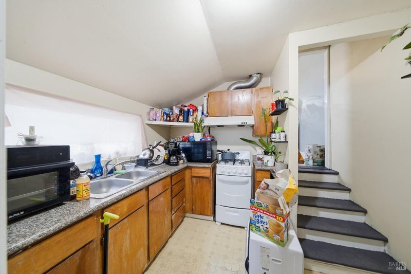 416 El Dorado Street A, B
