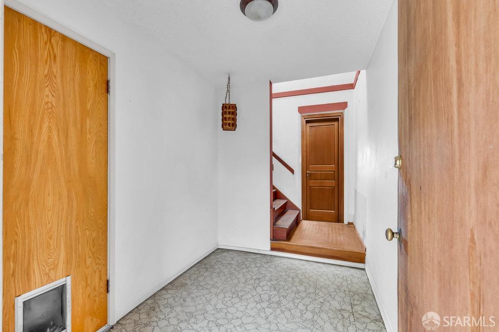 San Francisco, California 94110, United States, 3 Bedrooms Bedrooms, ,2 BathroomsBathrooms,Residential,Pending,117246