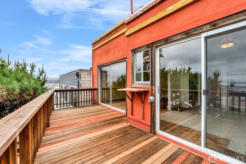 San Francisco, California 94110, United States, 3 Bedrooms Bedrooms, ,2 BathroomsBathrooms,Residential,Pending,117246