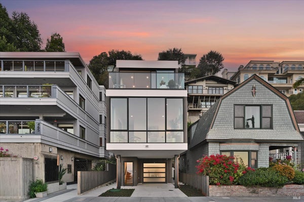 489 BRIDGEWAY, SAUSALITO, CA 94965 - Image 990e1b60a5dcb5ffa224dccca0298045/2729627381