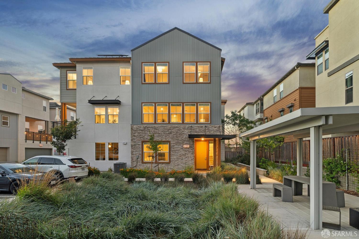 6120 Bullion Lane
