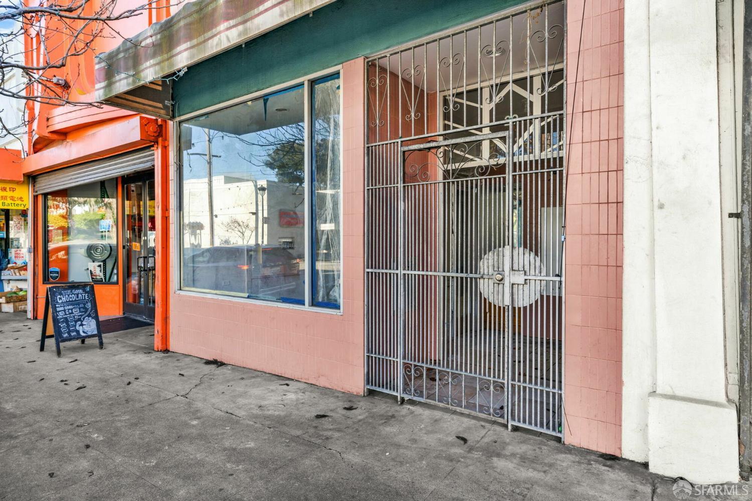 25 Leland Avenue