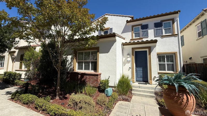 1028 Applewood Drive
