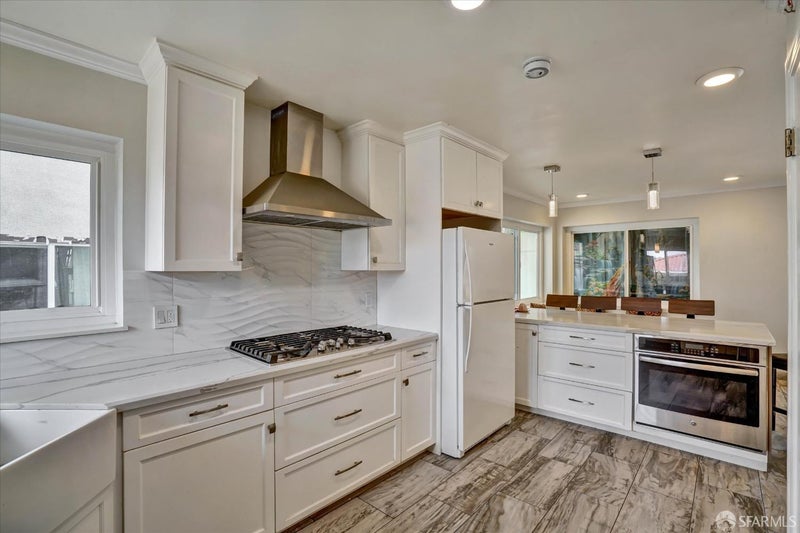 1233 Benedict Court