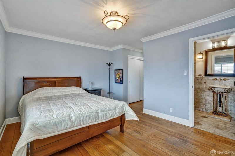 1233 Benedict Court
