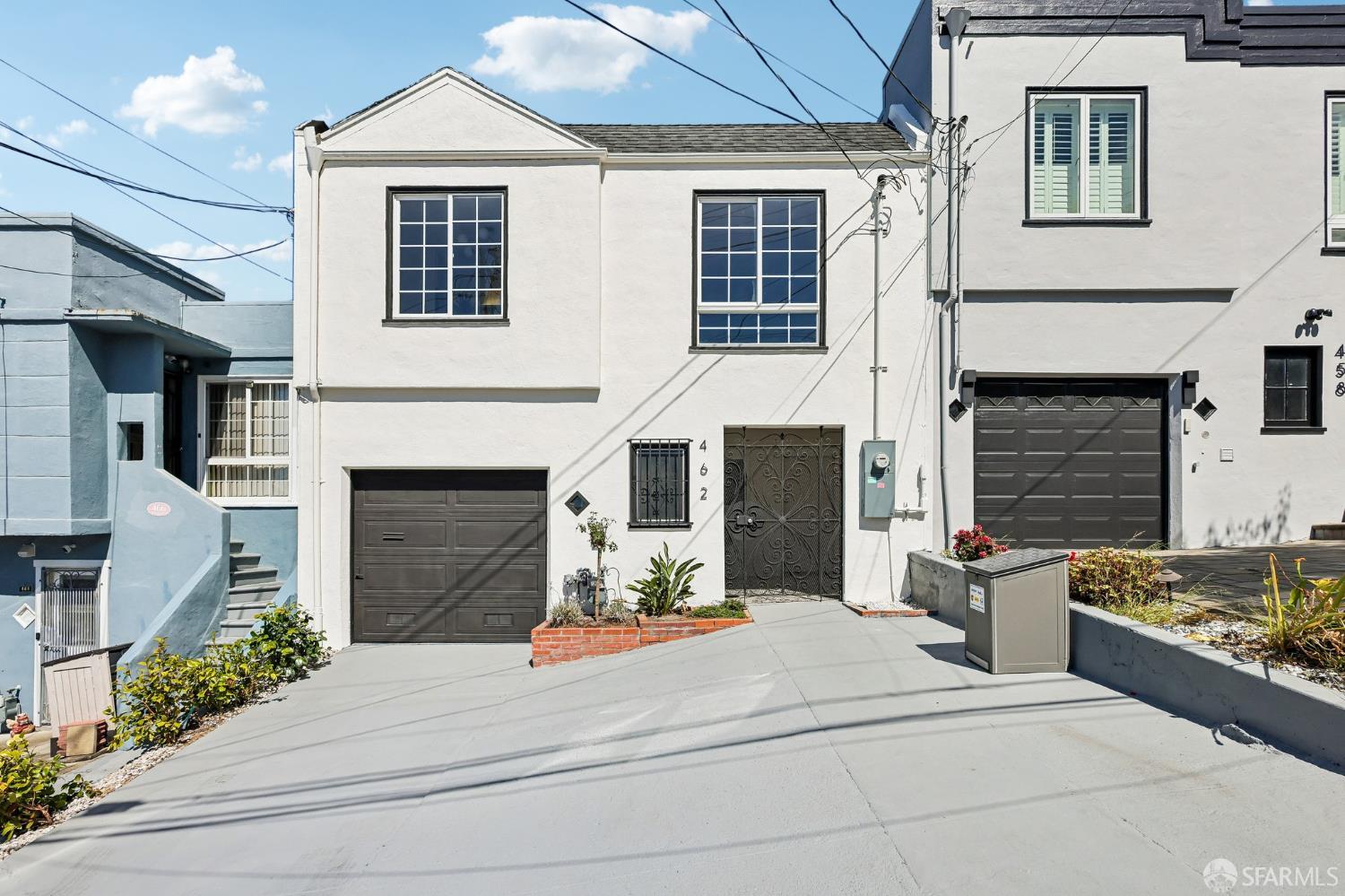 462 Victoria Street