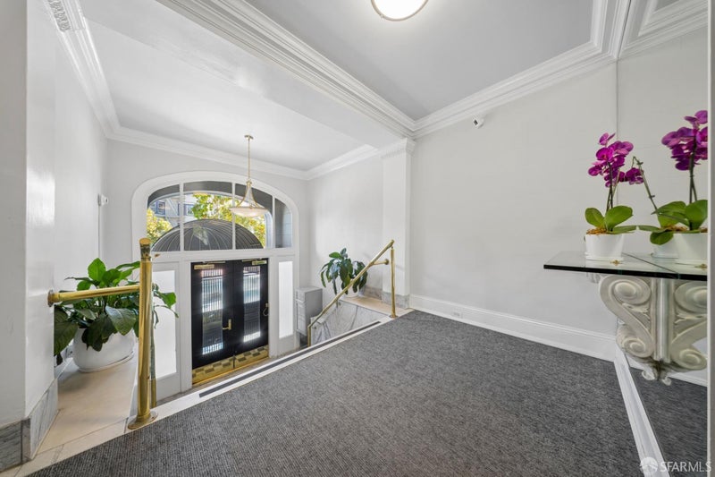 2415 Van Ness Avenue 601