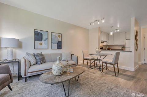 Featured picture for the property 425052512