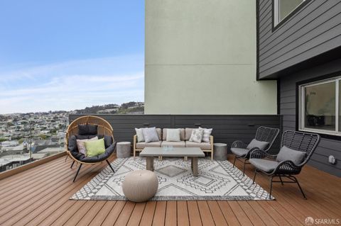 Photo of 3711 Market Street #2, San Francisco, CA 94131 (MLS # 425078971)