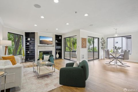 109 S Lake Merced Hills Unit 1A, San Francisco, CA 94132 - #: 425002801