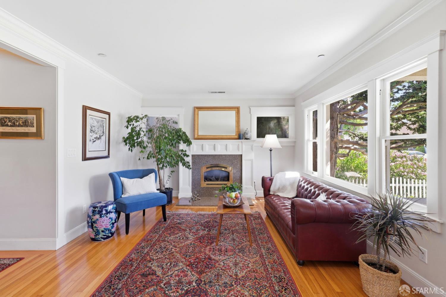 828 Laurel Avenue