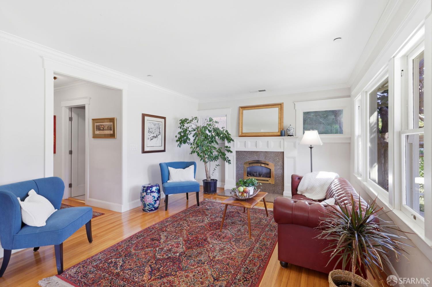 828 Laurel Avenue