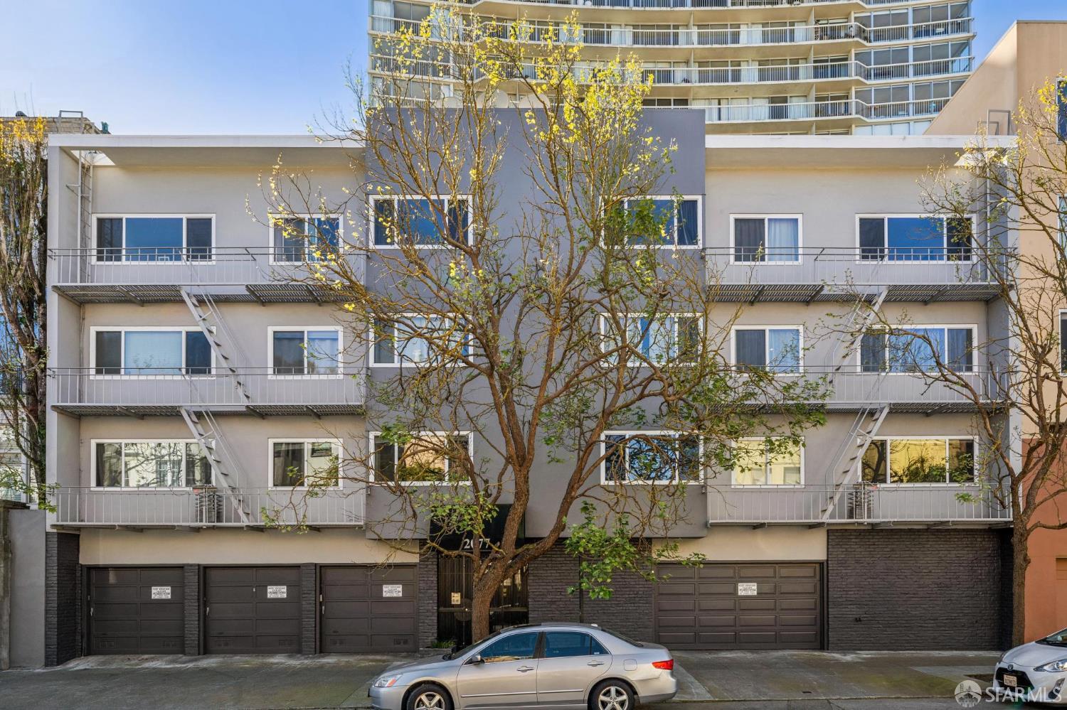 2077 Jackson Street 7