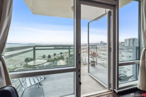Property photo of 501 Beale Street 12b, San Francisco, CA 94105
