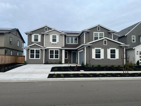 A home in Lathrop