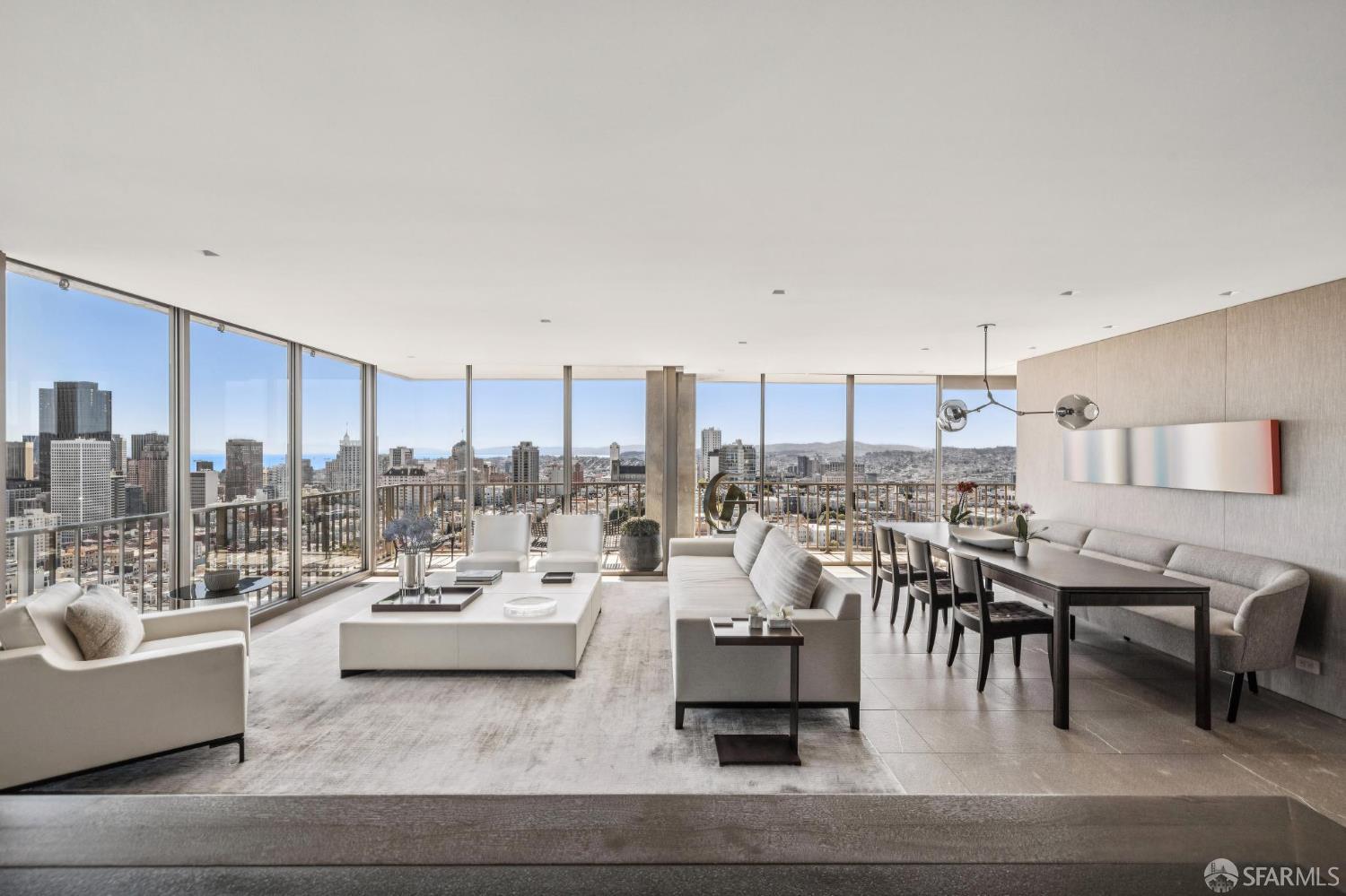 999 Green Street 2404