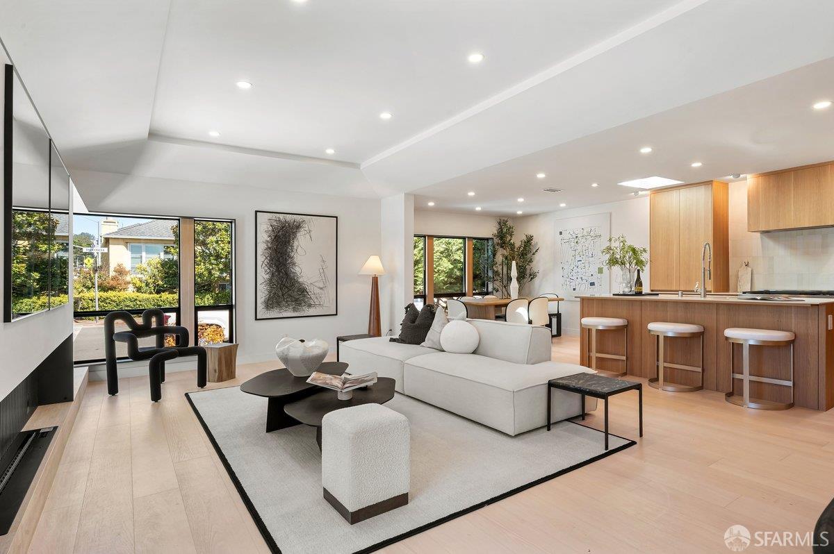 1101 Sloat Boulevard