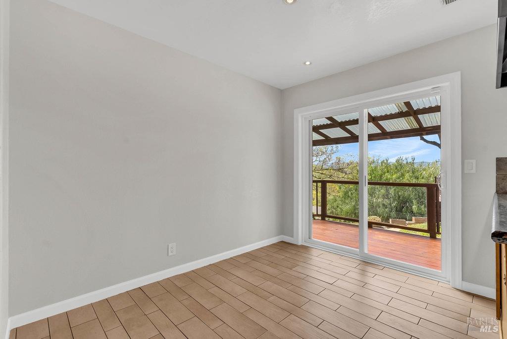 Benicia, California 94510, United States, 4 Bedrooms Bedrooms, ,3 BathroomsBathrooms,Residential,Pending,122475