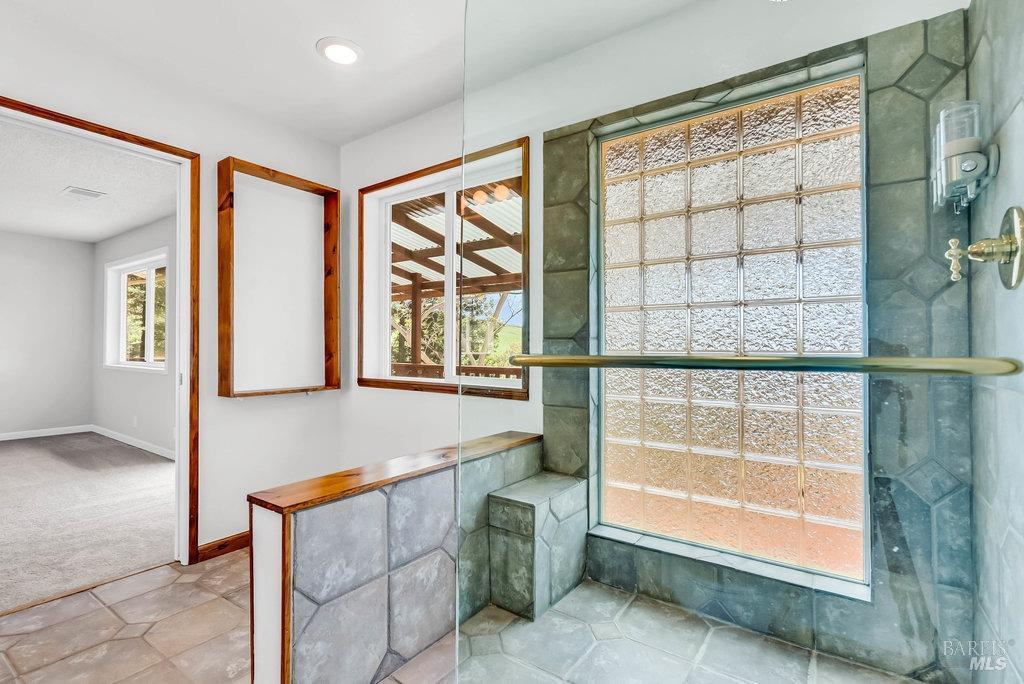 Benicia, California 94510, United States, 4 Bedrooms Bedrooms, ,3 BathroomsBathrooms,Residential,Pending,122475