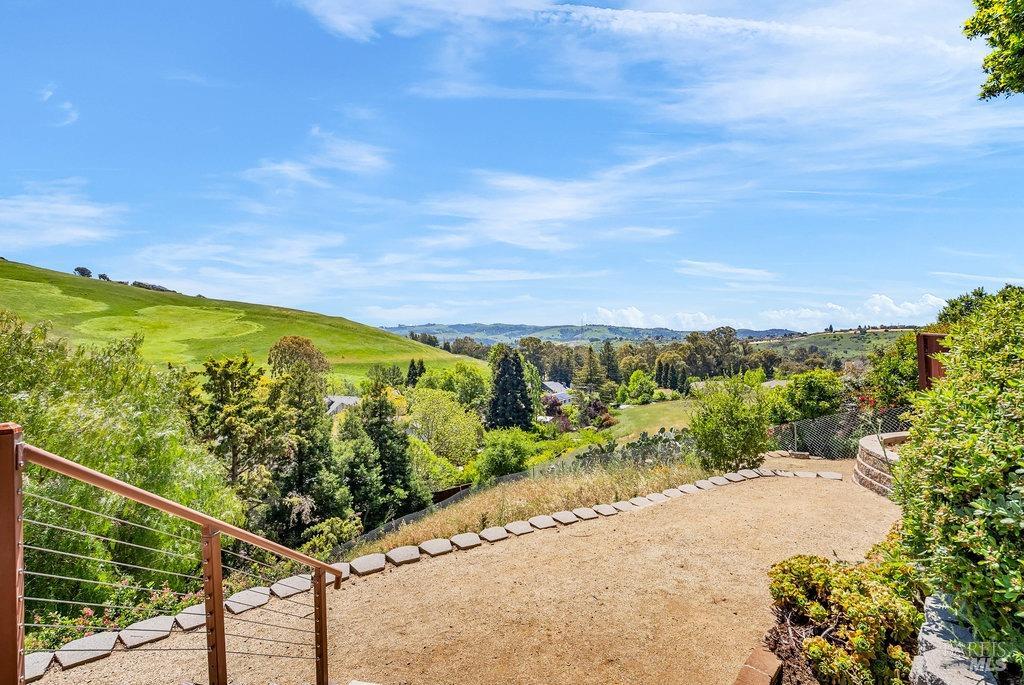 Benicia, California 94510, United States, 4 Bedrooms Bedrooms, ,3 BathroomsBathrooms,Residential,Pending,122475