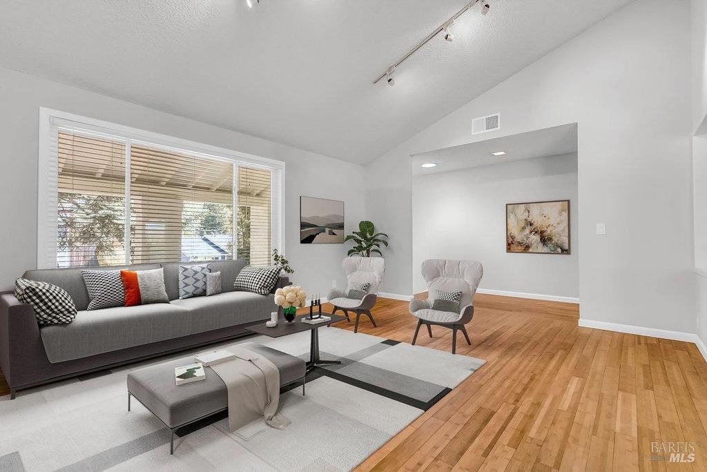 Benicia, California 94510, United States, 4 Bedrooms Bedrooms, ,3 BathroomsBathrooms,Residential,Pending,122475