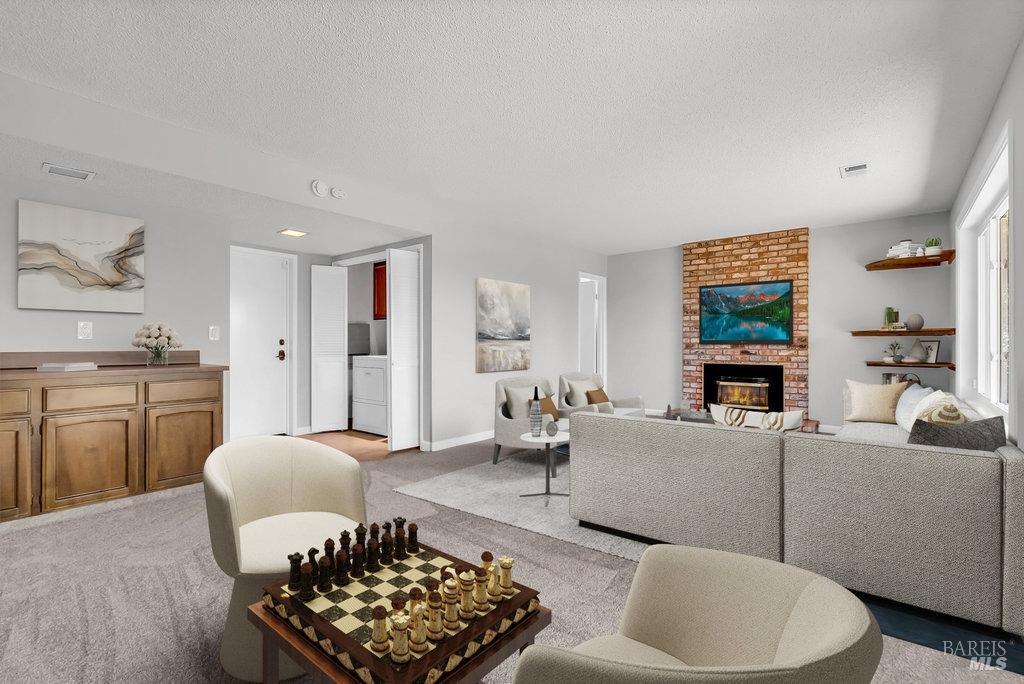 Benicia, California 94510, United States, 4 Bedrooms Bedrooms, ,3 BathroomsBathrooms,Residential,Pending,122475