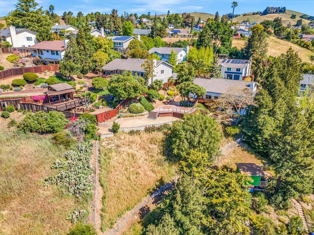 Benicia, California 94510, United States, 4 Bedrooms Bedrooms, ,3 BathroomsBathrooms,Residential,Pending,122475