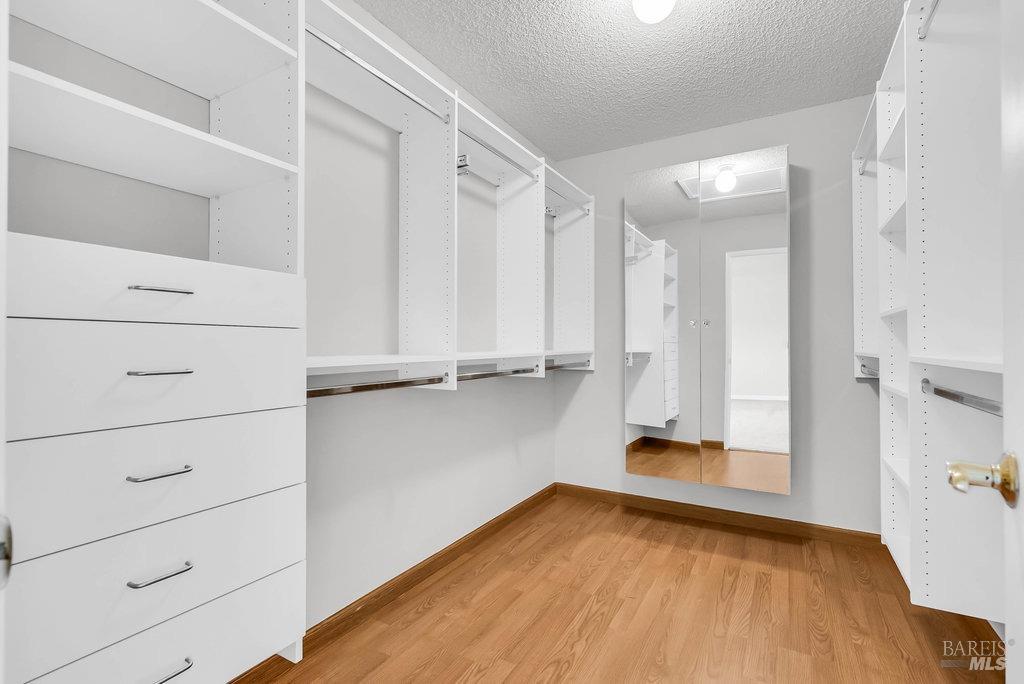 Benicia, California 94510, United States, 4 Bedrooms Bedrooms, ,3 BathroomsBathrooms,Residential,Pending,122475