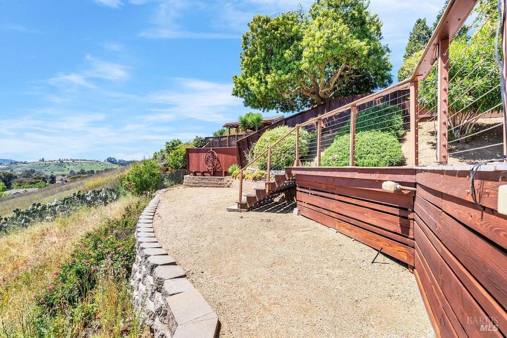 Benicia, California 94510, United States, 4 Bedrooms Bedrooms, ,3 BathroomsBathrooms,Residential,Pending,122475