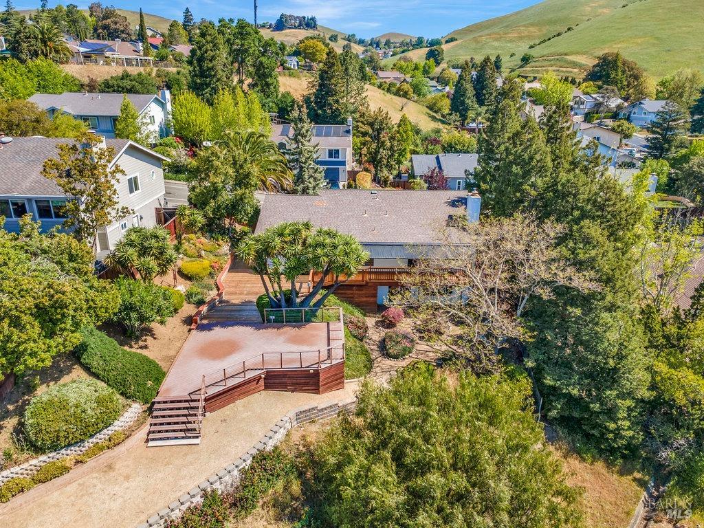 Benicia, California 94510, United States, 4 Bedrooms Bedrooms, ,3 BathroomsBathrooms,Residential,Pending,122475