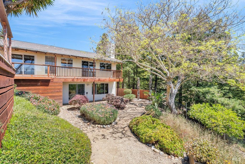 Benicia, California 94510, United States, 4 Bedrooms Bedrooms, ,3 BathroomsBathrooms,Residential,Pending,122475