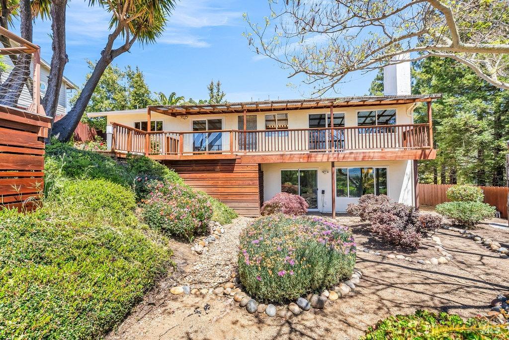 Benicia, California 94510, United States, 4 Bedrooms Bedrooms, ,3 BathroomsBathrooms,Residential,Pending,122475