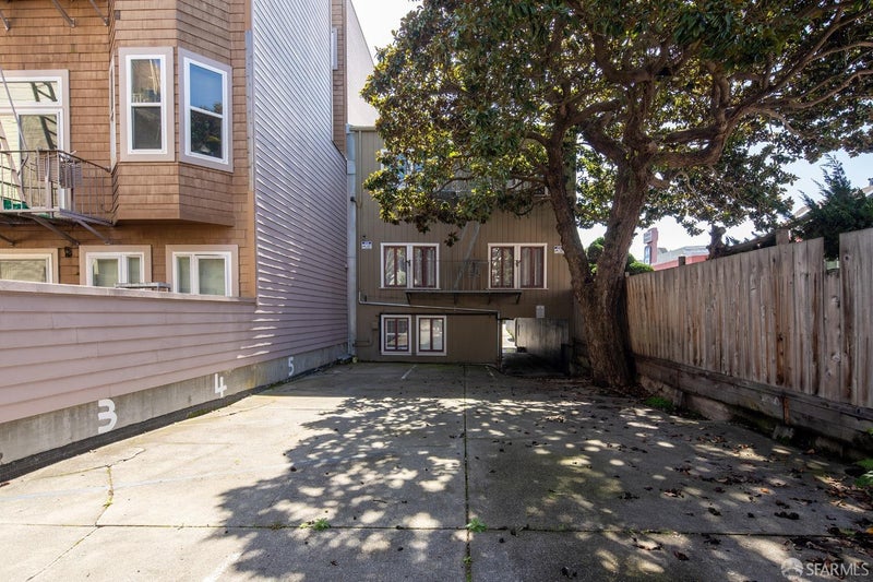 1630 Lombard Street