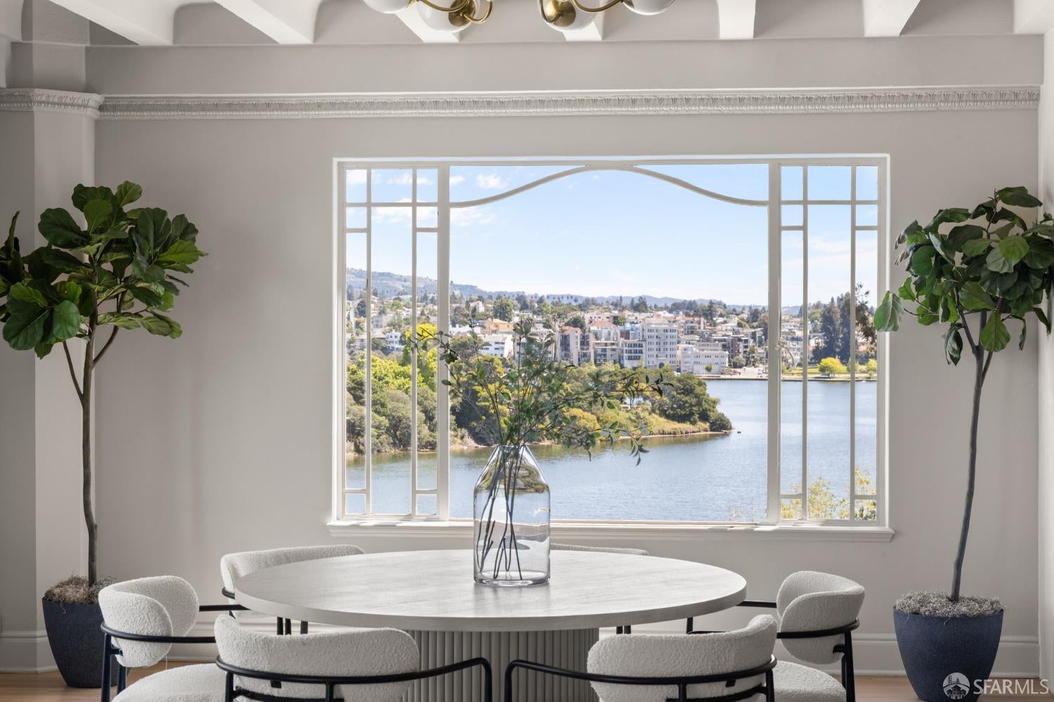 244 Lakeside Drive 9, Oakland CA 94612