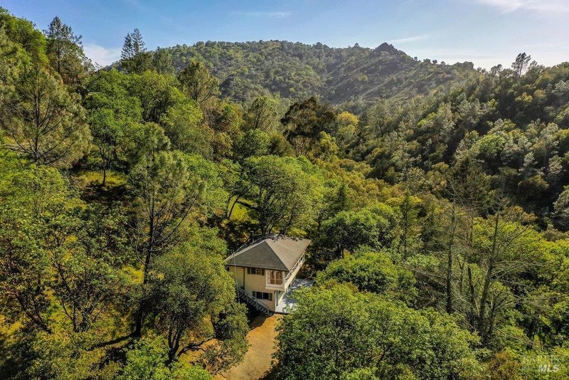 3100 Soda Canyon