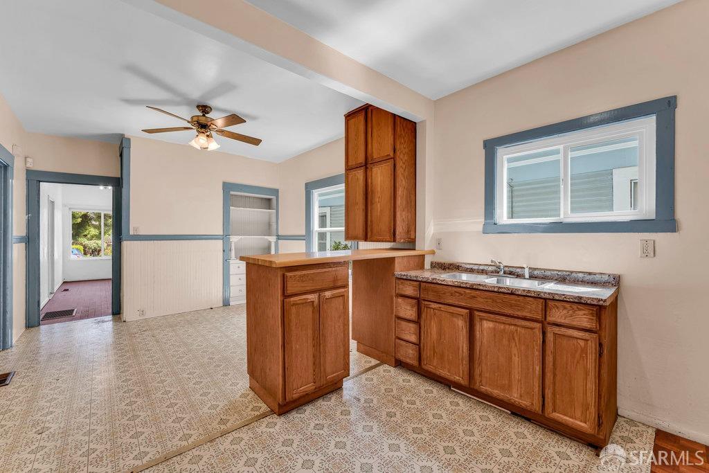 Berkeley, California 94703, United States, 3 Bedrooms Bedrooms, ,2 BathroomsBathrooms,Residential,Pending,107817